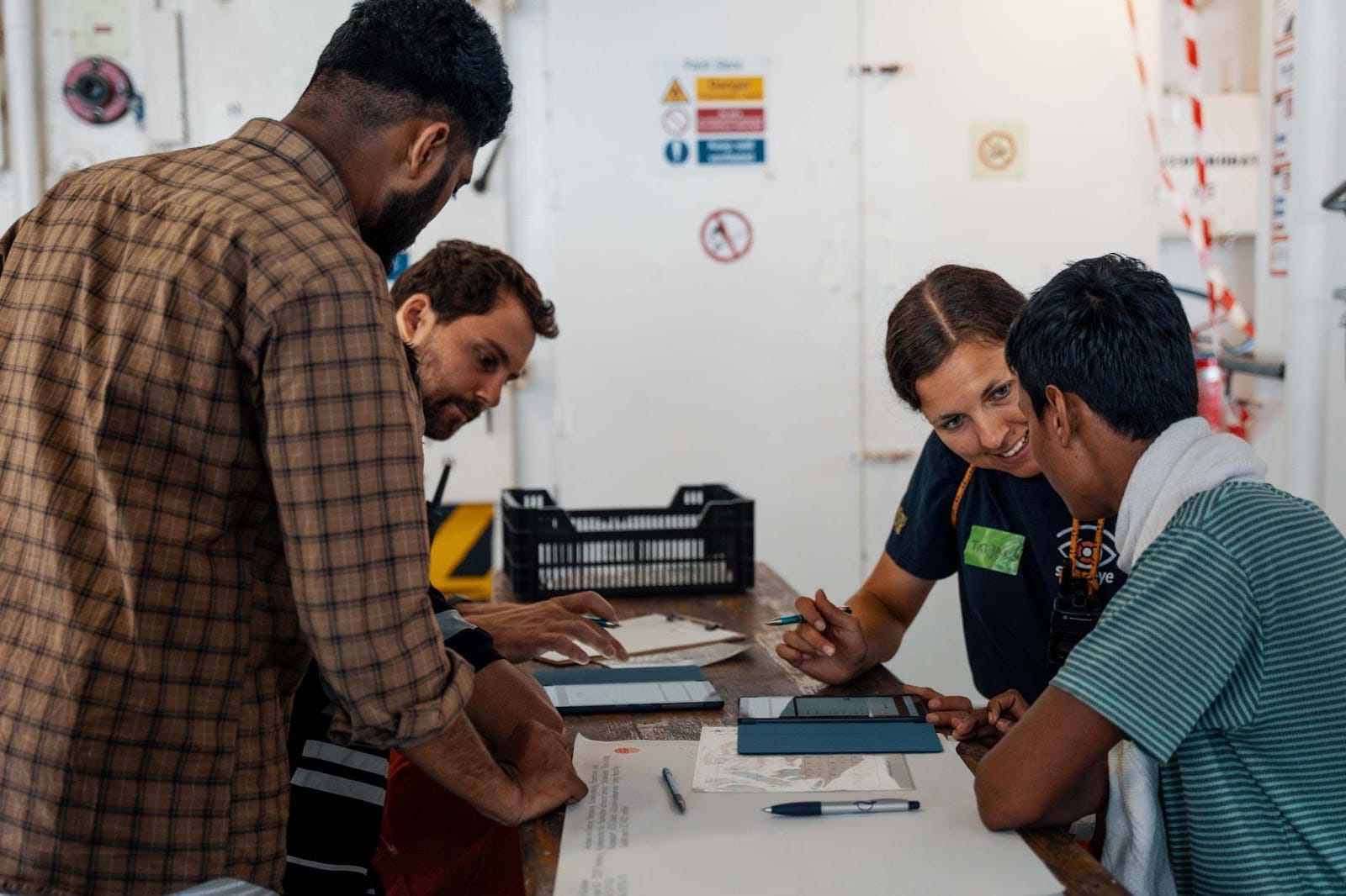 Safe Messages for Survivors in the Mediterranean