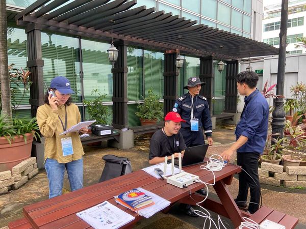 Facing Natural Disasters with Emergency Telecommunications